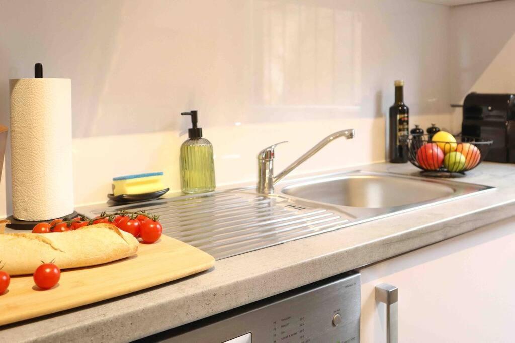 Charming, Modern & Spacious Apartment ウィーン エクステリア 写真