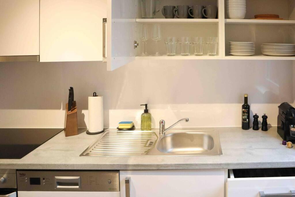 Charming, Modern & Spacious Apartment ウィーン エクステリア 写真