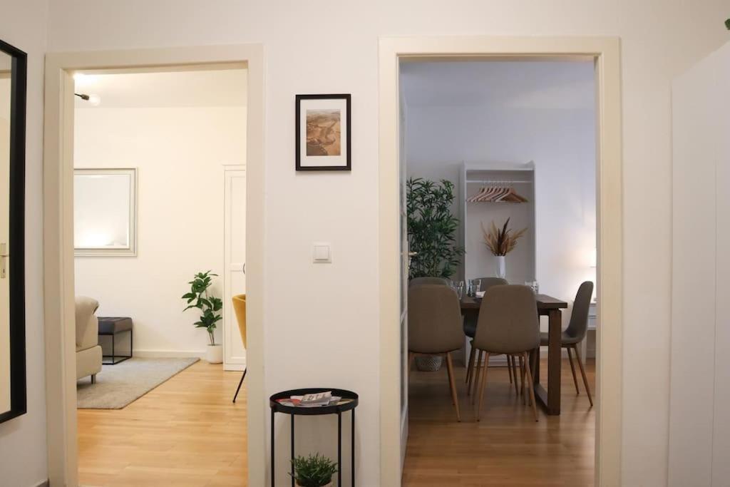 Charming, Modern & Spacious Apartment ウィーン エクステリア 写真