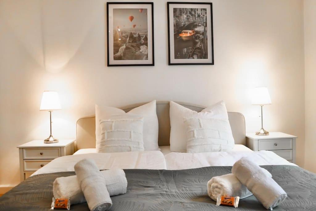 Charming, Modern & Spacious Apartment ウィーン エクステリア 写真